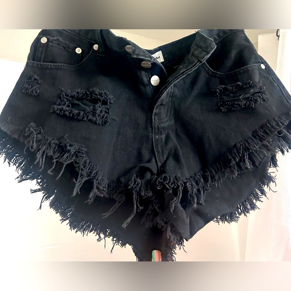 🖤 REVOLVE Black Denim Shorts